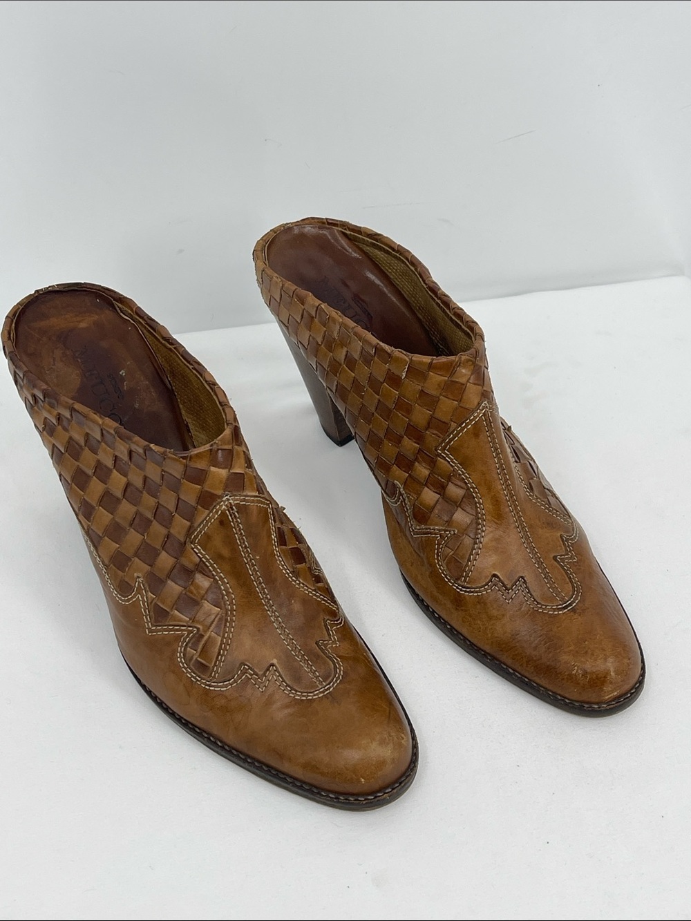 SESTO MEUCCI Women’s Tan Leather Woven Mule Heels SIZE 8.5M